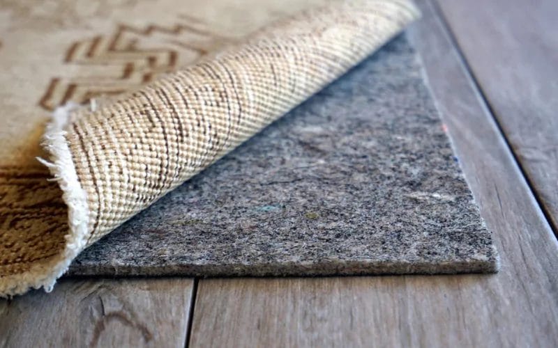 How to Choose the Best Rug Pad for your Area Rugs?